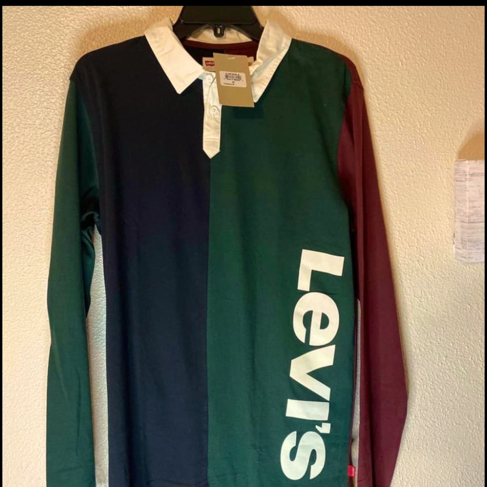 Long sleeve Levi // Men’s medium